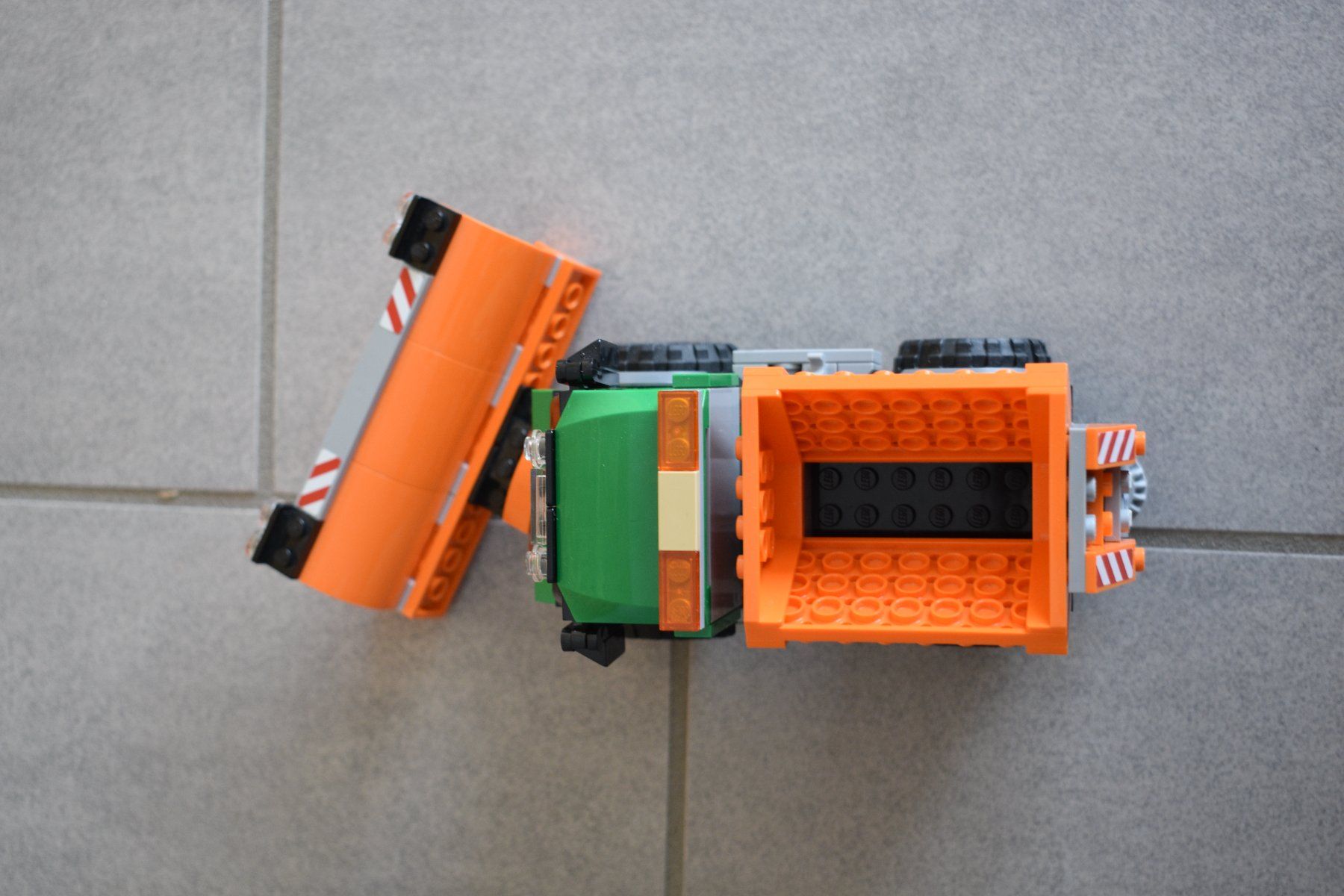 Lego Giocattoli: LEGO Unimog mit Schneepflug – Nuovo (secondo la descrizione) da Winterthur venduto da seh_9dhc 3