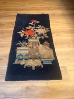 Alt und Antiker Teppich aus China