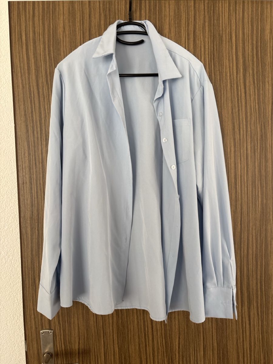 Shein Camicette: Hemd Shein hellblau Langarm Polyester Grösse M neuwertig – Nuovo (secondo la descrizione) da Mels venduto da scn_98jw