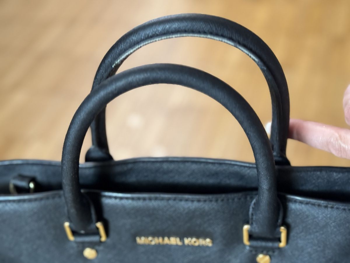 Michael Kors Taschen für Damen: Michael Kors Handtasche schwarz, Kunstleder – Gebraucht aus Oetwil am See von posagabi 5
