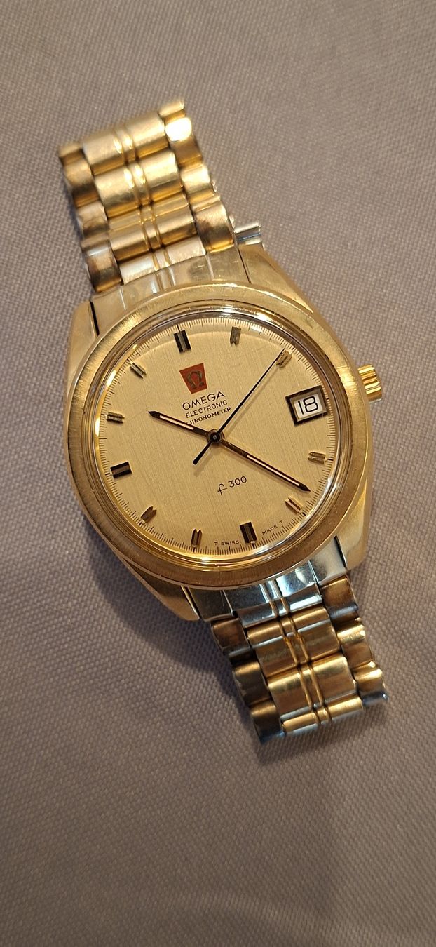 Omega Uhren: Montre Omega Constellation chronometer plaqué or – Gebraucht aus Roche VD von Monde001 1