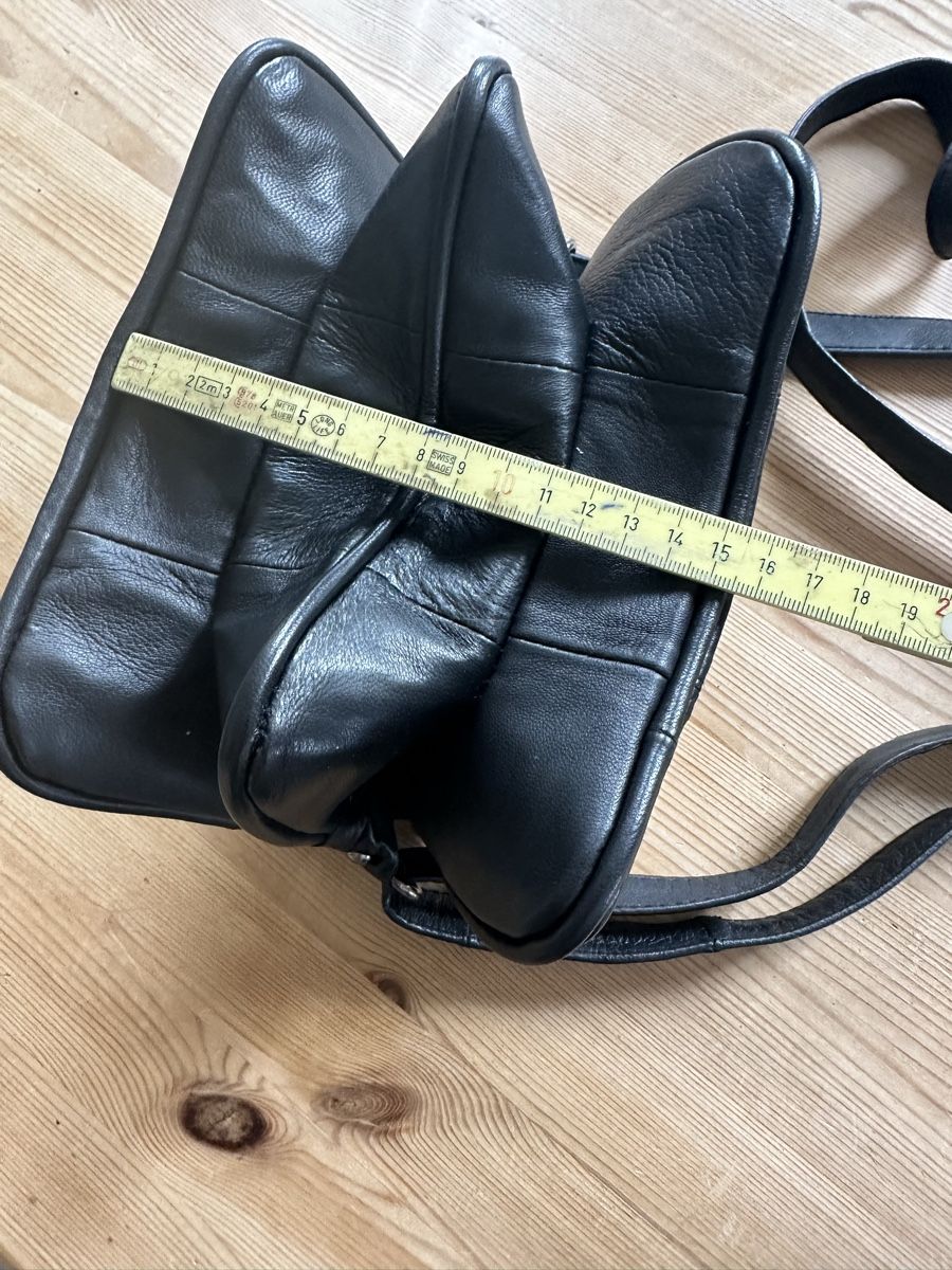 Taschen für Damen: Schwarze Ledertasche. – Gebraucht aus Schöfflisdorf von Katrins02 2