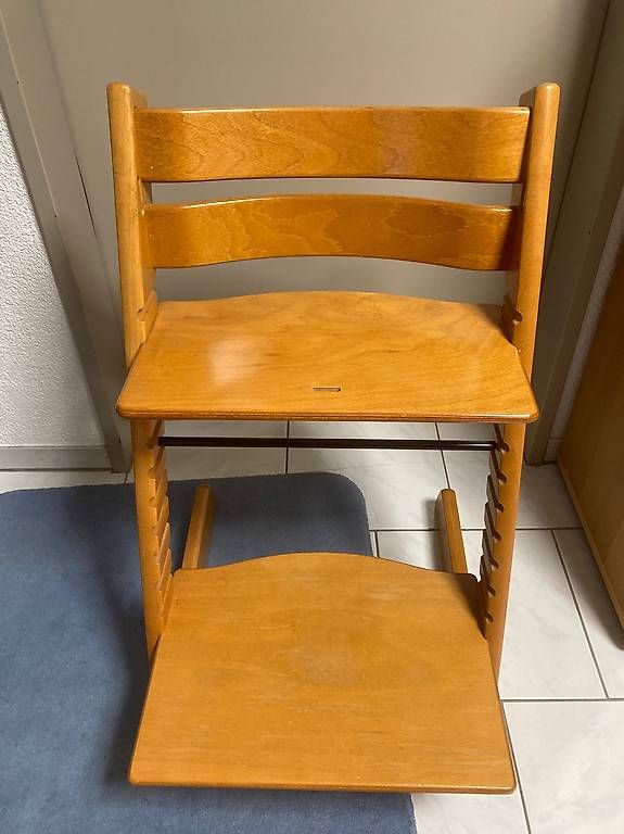 Stokke Seggioloni: Tripp Trapp Hochstuhl von Stokke – Usato da St. Pelagiberg venduto da Yellow73