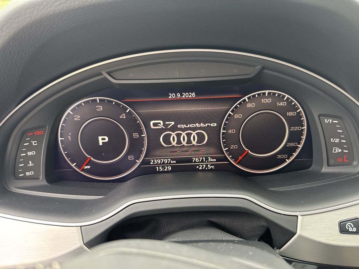Audi Automobili: Audi Q7 3.0 tdi – Usato da Neuenhof venduto da Csercsitsgabi 2