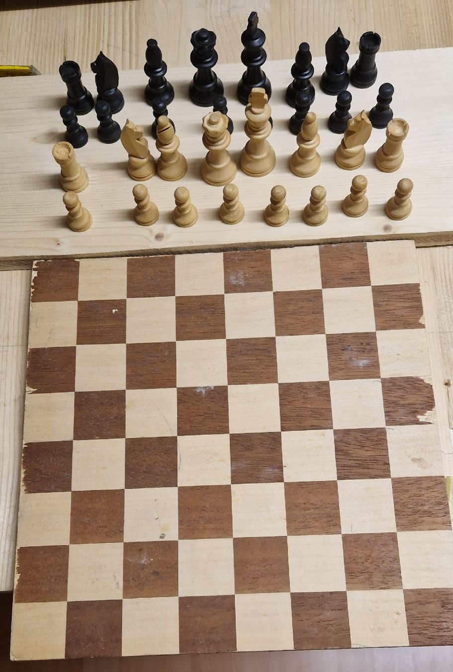 Giochi: Schachfiguren Holz Staunton – Usato da Gasel venduto da Waverider