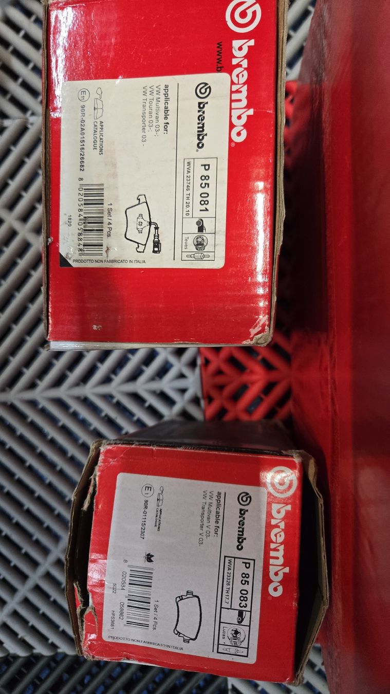 Toutes les pièces auto: Brembo Set VW T5 – Neuf avec emballage d'origine à Basel par MarioC01 3