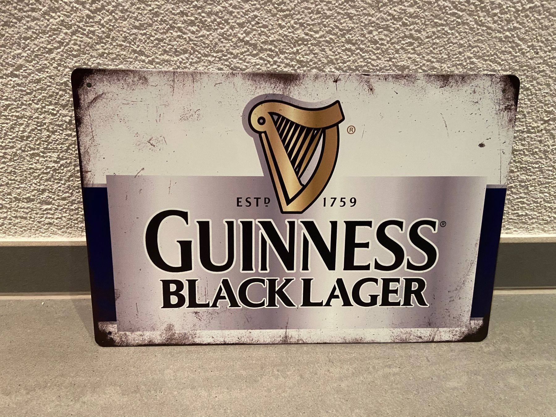 Schilder: GUINNESS BLACK LAGER / 1 StÜCK / NEU – Neu und originalverpackt aus Seon von Aaargauer01