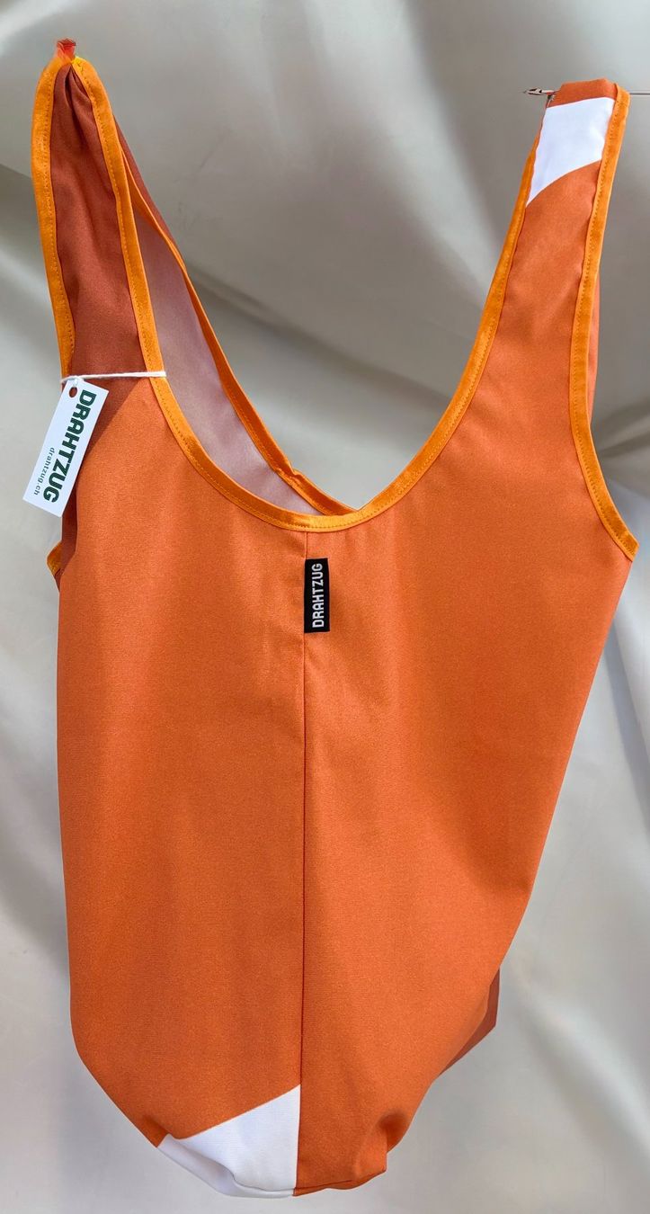 Taschen: Allzwecktasche Orange/Weiss – Neu (gemäss Beschreibung) aus Zürich von Drahtzug