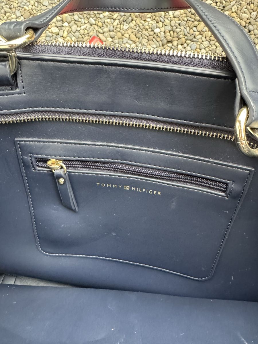 Tommy Hilfiger Borse da donna: Tommy Hilfiger Tasche Crossbody Effortless – Usato da Staufen venduto da Kangoroo3 1