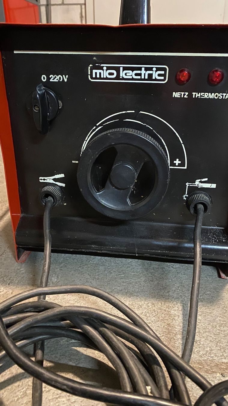 Saldatori: Elektroden Schweissgerät Z90 – Usato da Oberriet SG venduto da shanis 1