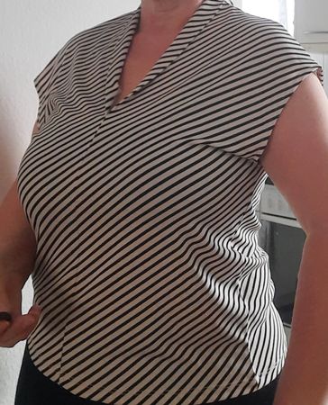 H&M Streifen-Bluse mit V-Ausschnitt Gr. S Sommer