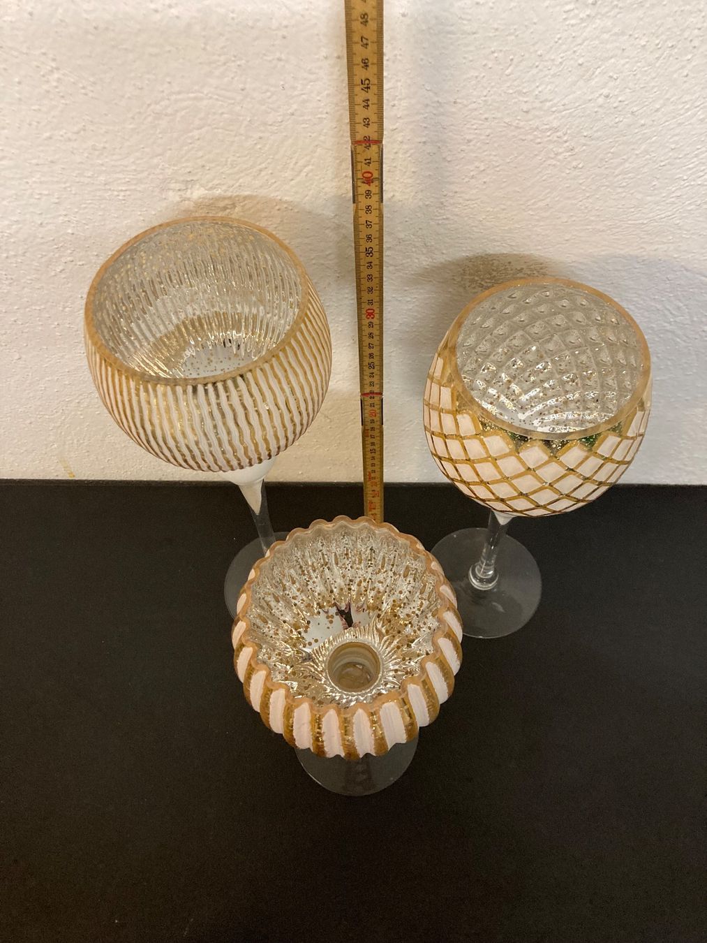 Portacandele: Kerzenständer aus Glas, 3er Set, Goldmuster – Usato da Winterthur venduto da silen 2