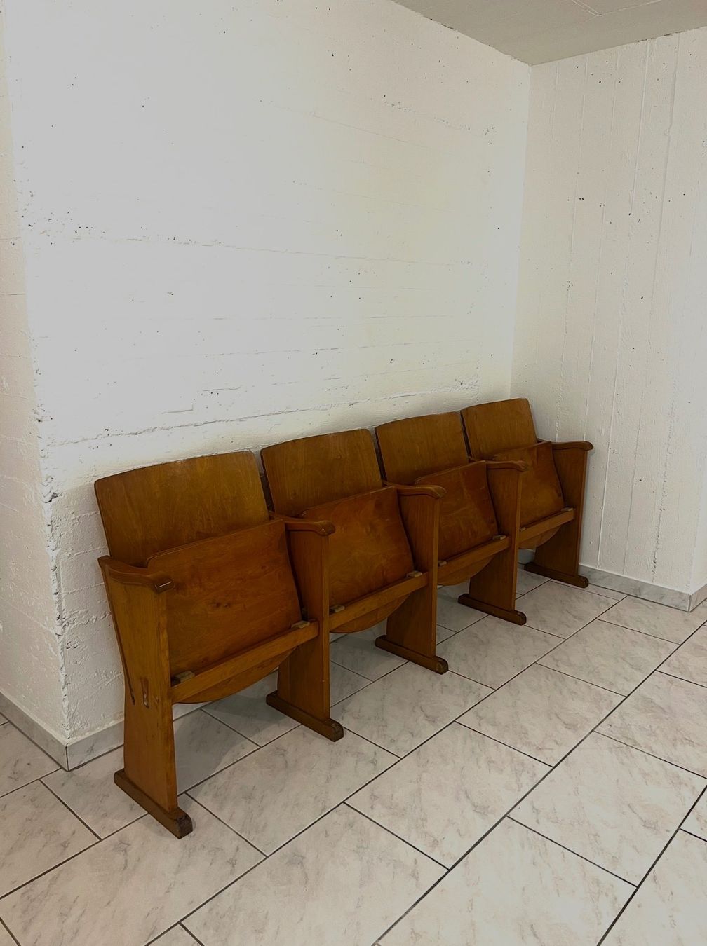 Chaises: Kinosessel 4er Reihe – D'occasion à Rapperswil SG par Saemi49