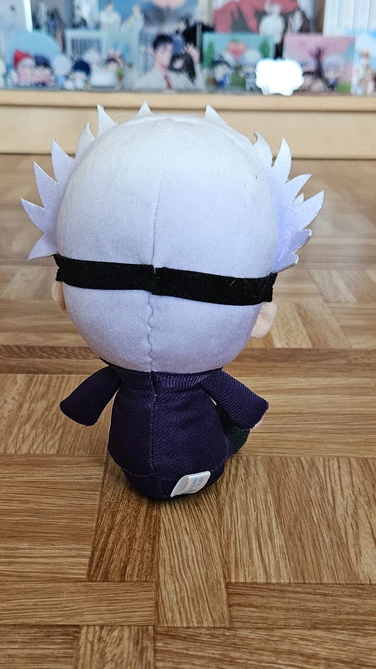 Giocattoli: Jujutsu Kaisen Gojo Chibi Plüsch – Usato da Spreitenbach venduto da SophieHatter89 1