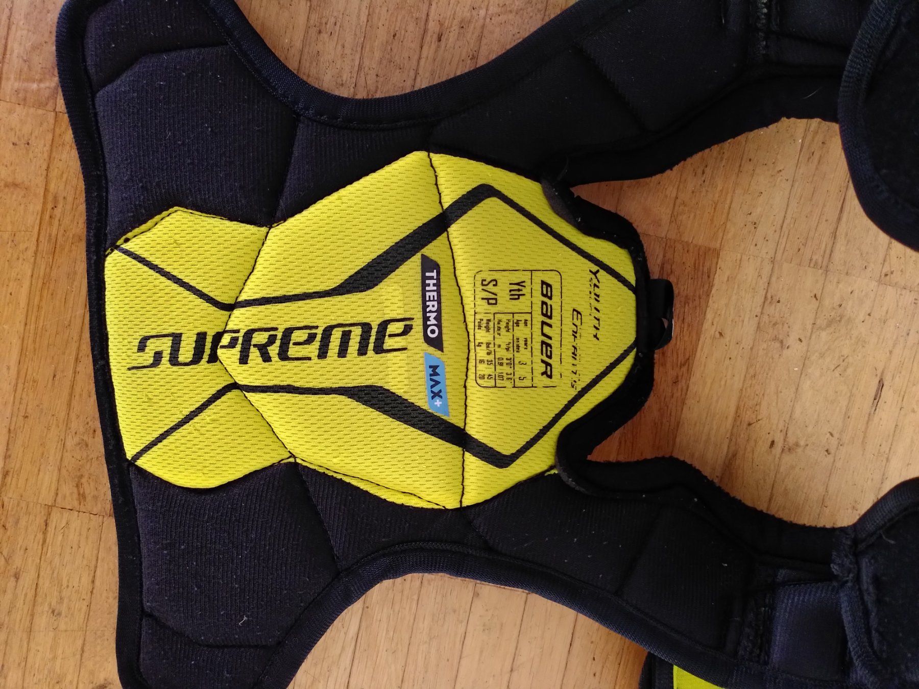 Bauer Protezioni & Imbottiture: Bauer Supreme Brustpanzer Youth S/P – Usato da Uster venduto da Truda 4