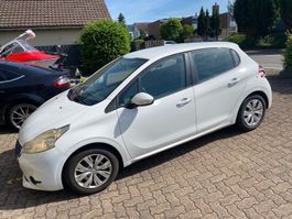 Peugeot 208 ab Mfk und Service 10/25
