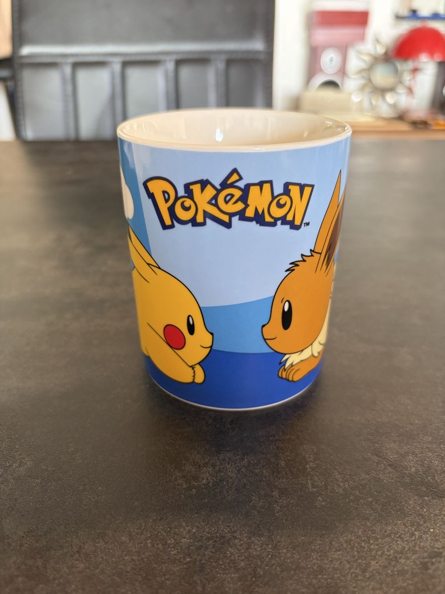 Tazze: Tasse Pokémon Pikachu et Évoli – Usato da Vallamand venduto da Bricbracbroc82