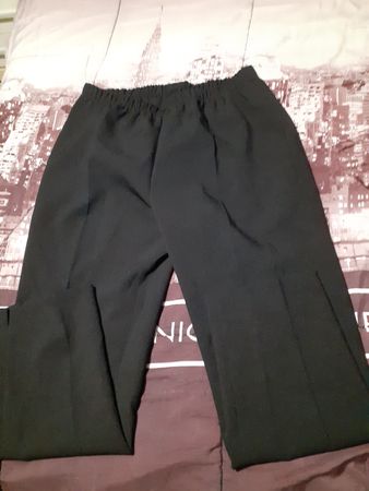 Schwarze Damenhose, bequem, gr. 46 perfekt für den Sommer