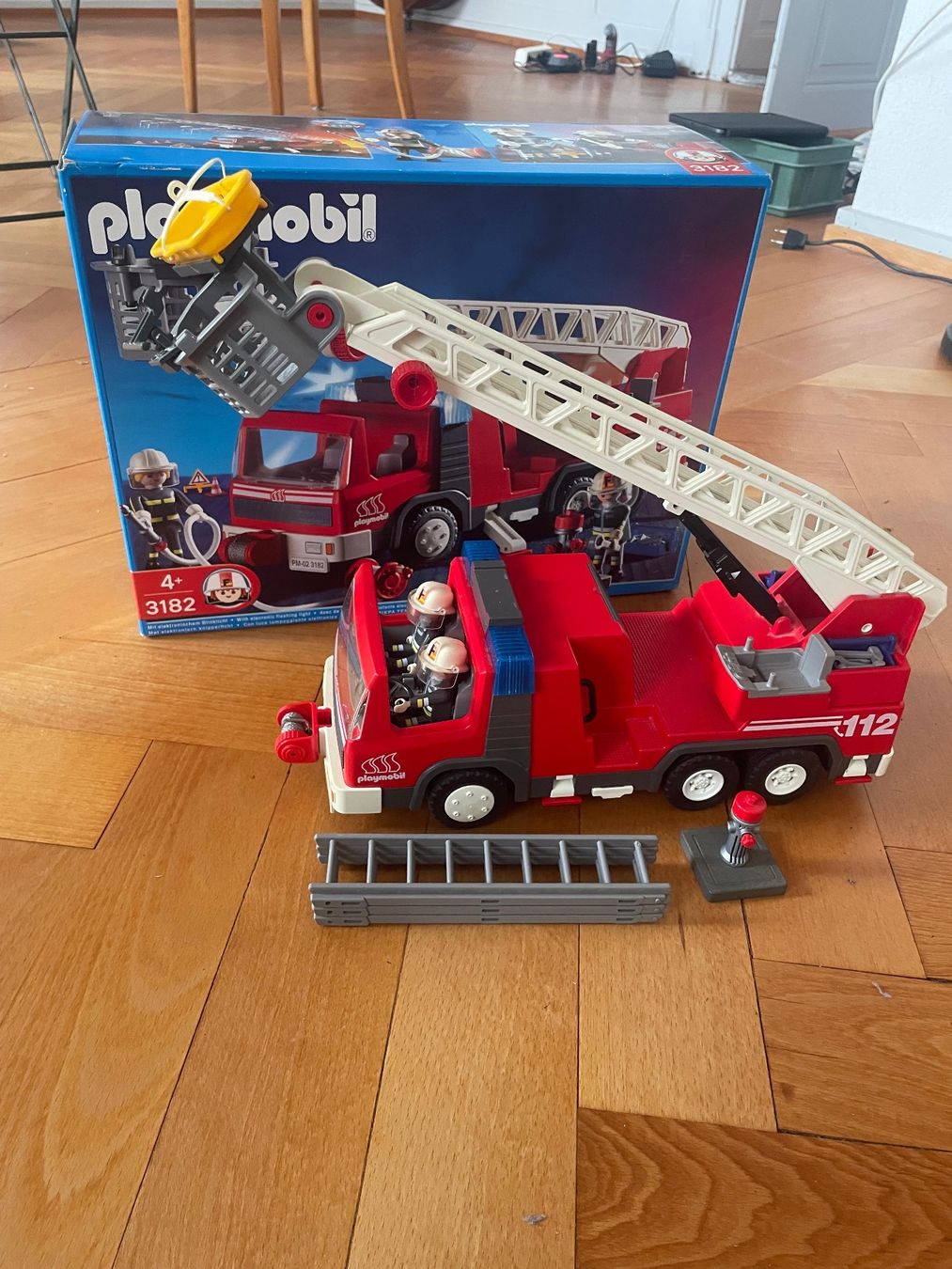 Playmobil Giocattoli: Playmobil Feuerwehrauto mit Leiter – Usato da Bern venduto da respublica