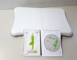Balance Board mit Spiel Wii Fit