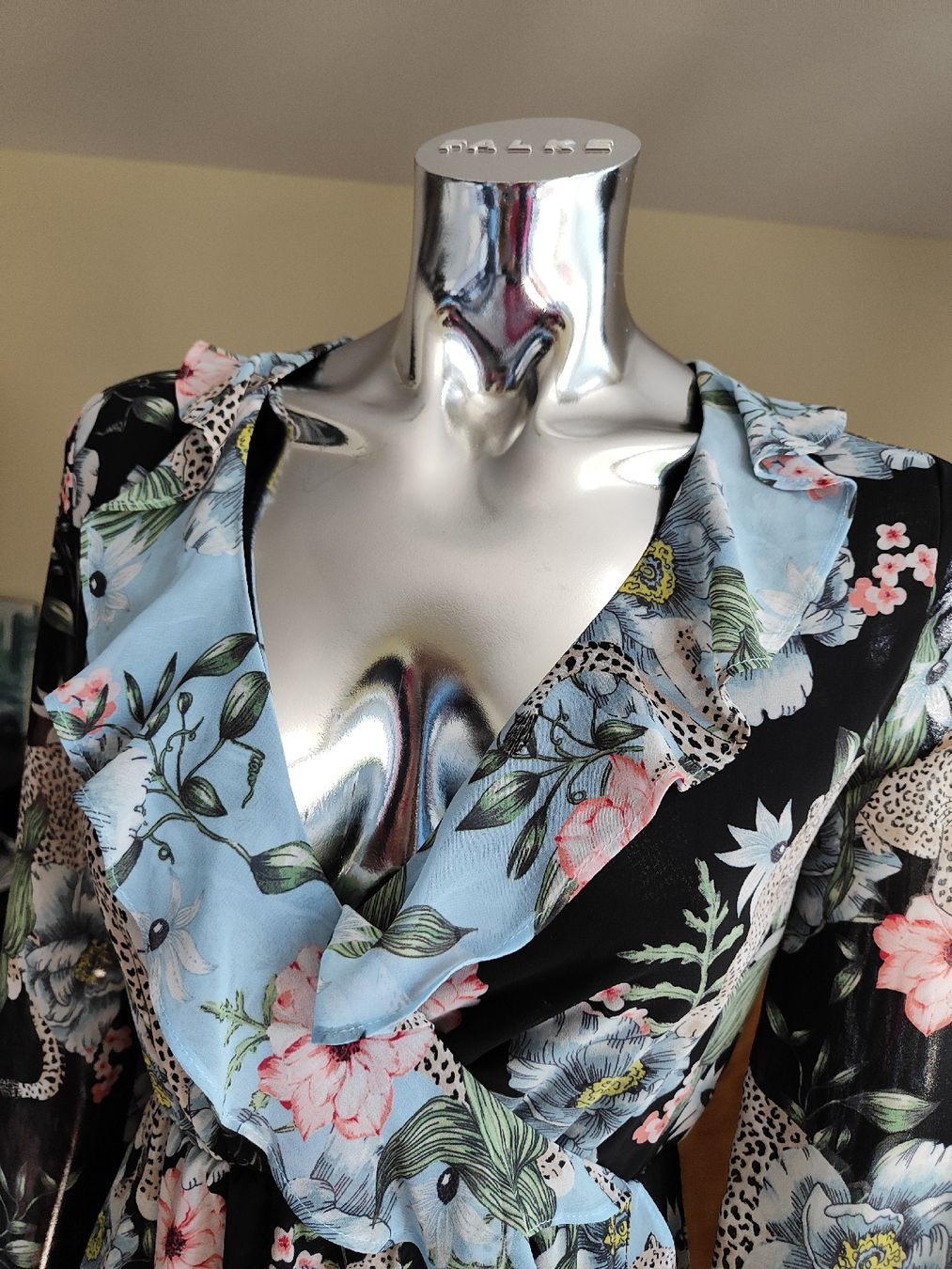 Vestiti: Damenkleid gr 36 – Usato da Langnau am Albis venduto da Judithsebi