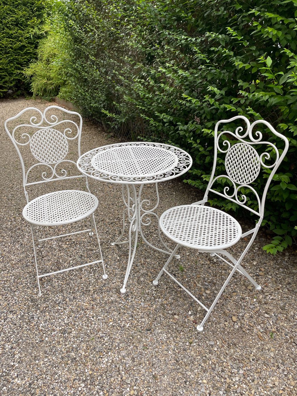 Tischset: Gartentischli mit 2 Stühlen**** – Neu (gemäss Beschreibung) aus Flawil von Naphtali