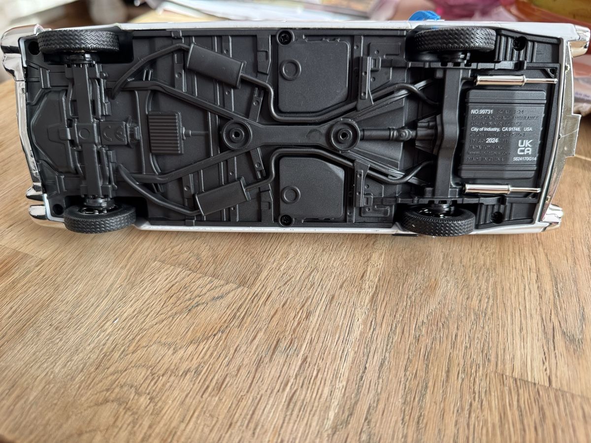 Jada Toys Modellini d'auto: Ghost Busters Cadillac – Nuovo (secondo la descrizione) da Rorbas venduto da zsoltar 8
