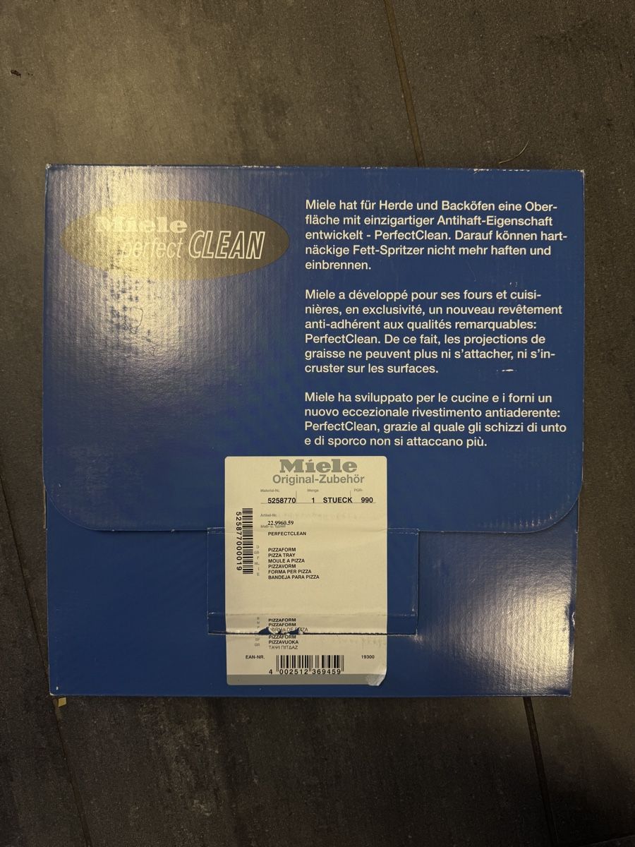 Teglie da forno: Miele Backofenblech PerfectClean - neu, originalverpackt  – Nuovo e nell'imballaggio originale da Affeltrangen venduto da Fuelli03 1