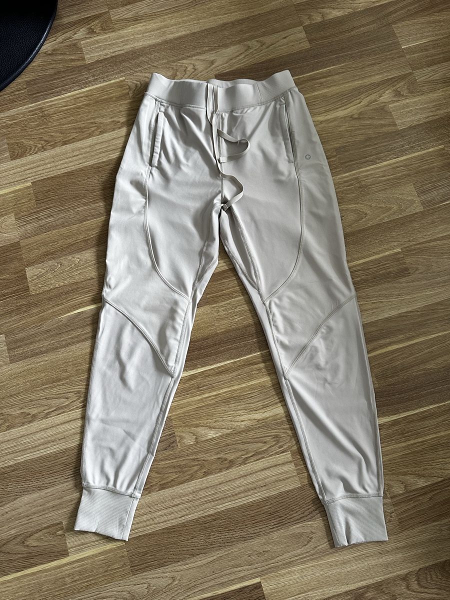 Pantaloni: Stylish & Comfy sport Pants! – Usato da Zollikerberg venduto da sha_r9g6