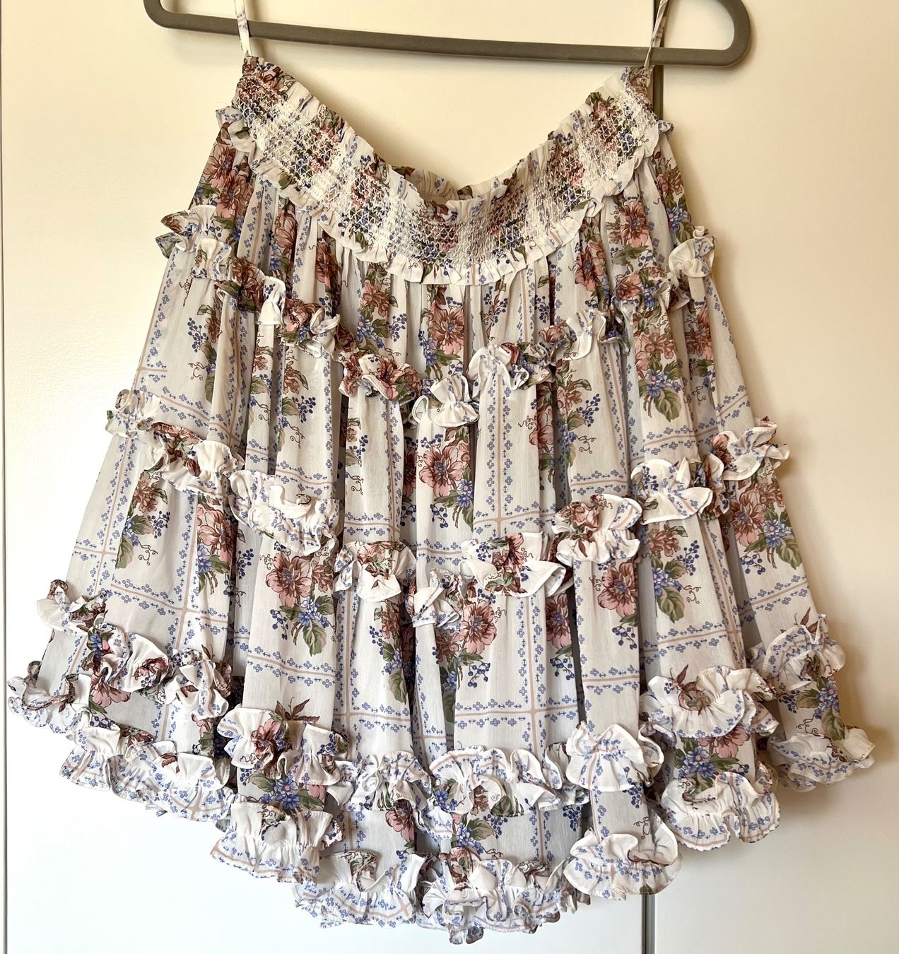 Gonne: Blumiger Rüschenrock, Gr. 38 , needle & thread – Nuovo e nell'imballaggio originale da Eichberg venduto da Lolapop18 1