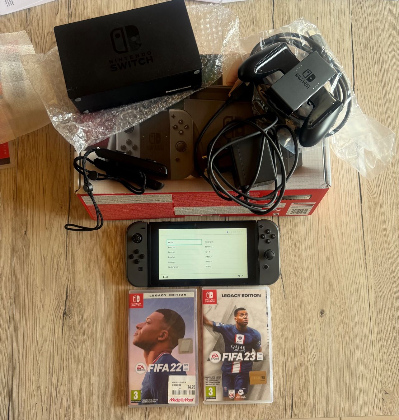 Nintendo Console: À vendre : Switch en bon état, – Usato da Marly venduto da may_j75b 1