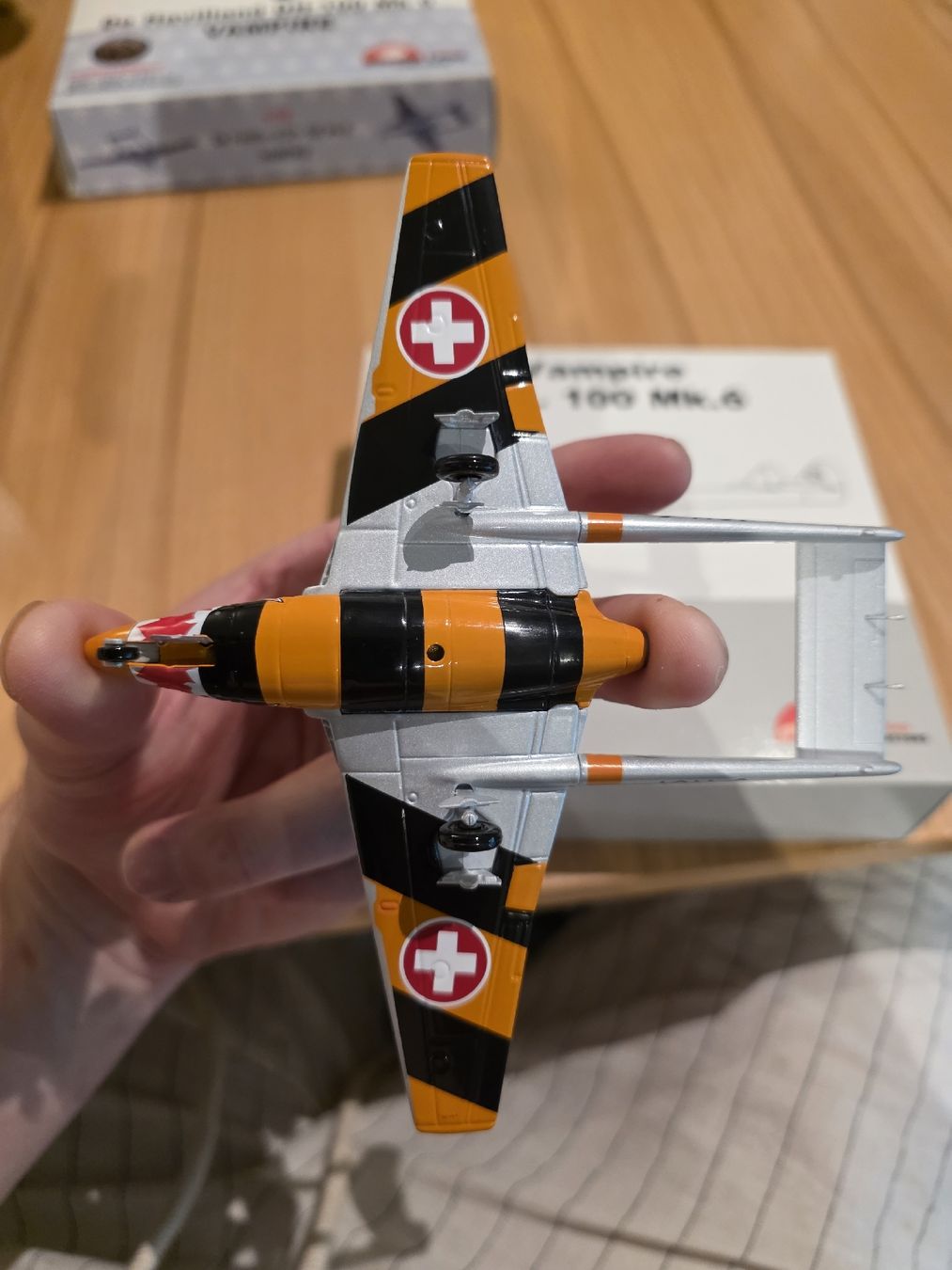 Kit di modellismo & Modellini statici: Vampire j-1101 1/72 ace – Nuovo e nell'imballaggio originale da Lentigny venduto da kev_j2xf 2