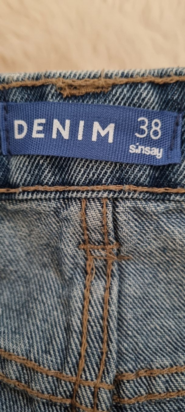 Jeans: Jeans Gr. 38, Sinsay, Destroyed Look – Usato da St Gallen venduto da vir_5kgt 5