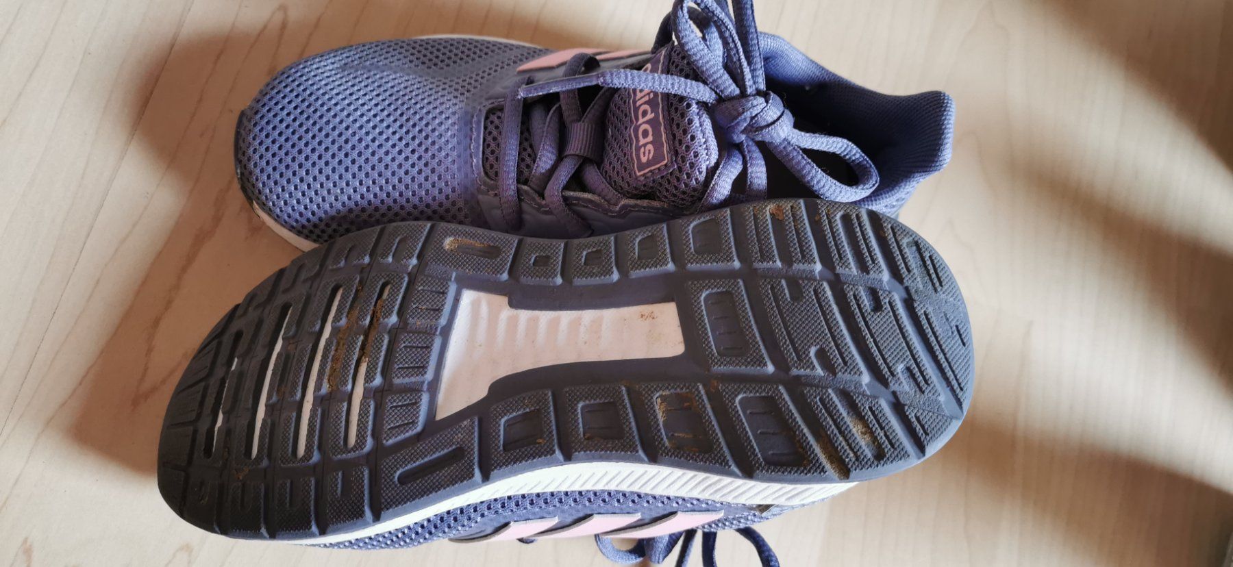 Adidas Scarpe per ragazze: Adidas Gr. 30 – Usato da Oberkulm venduto da Preneur 2