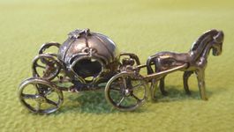 Kleines Figürchen Cinderella Kutsche 800 Silber Italien