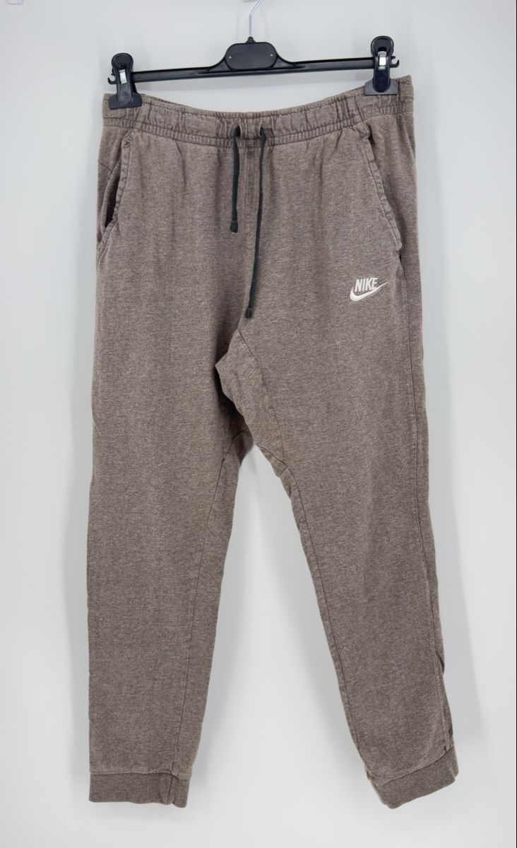Nike Pantaloni: # MAN - Jogginghose Gr. M - NIKE # – Usato da Bolligen venduto da secondhand-with-love