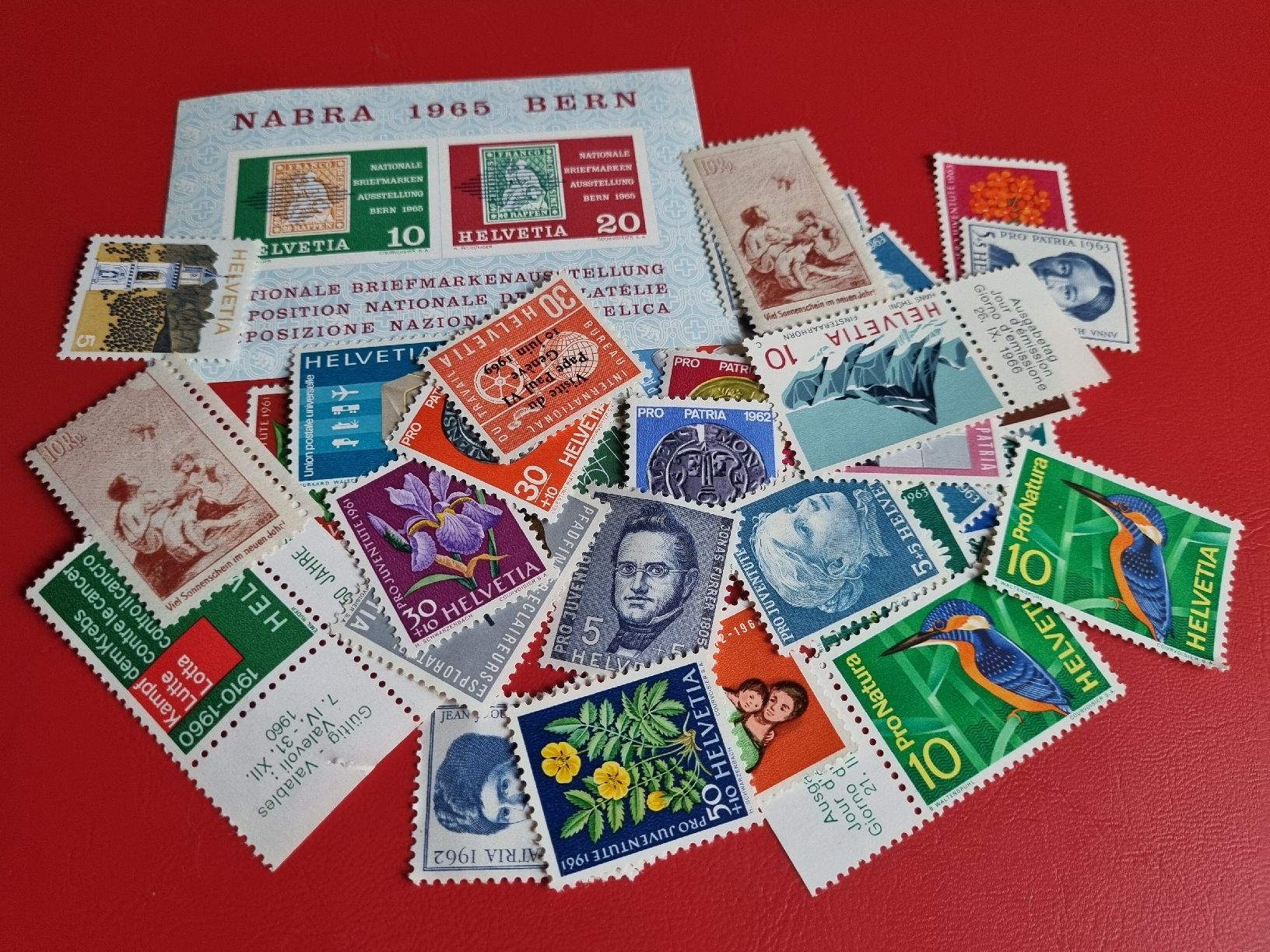 Tutti i francobolli: SAMMLUNG SCHWEIZ: POSTFRISCH MIT BESSEREN - AB 1.- – Nuovo (secondo la descrizione) da Heimenschwand venduto da rog_p7h9