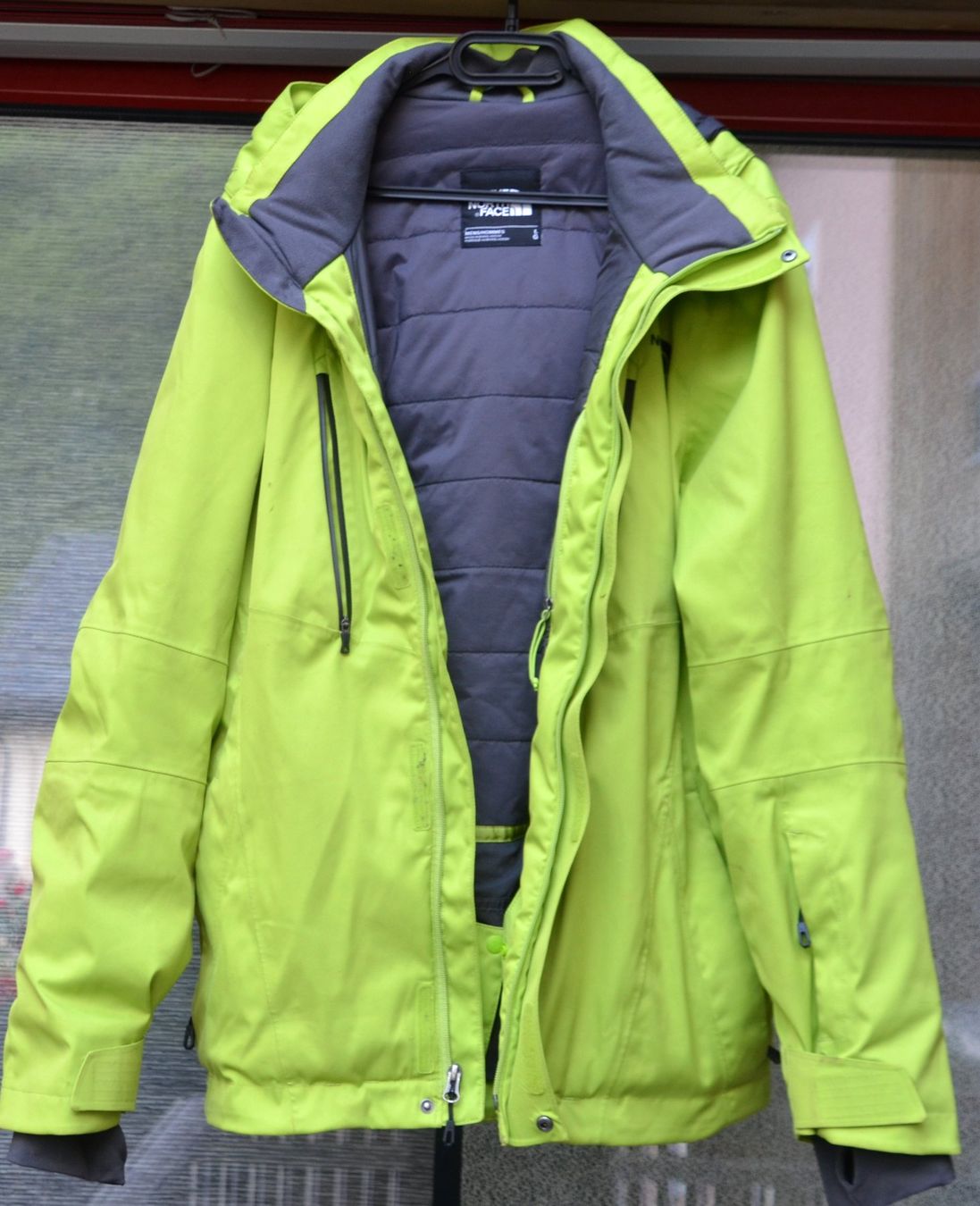 North Face Jacken: The North Face Jacke / veste L – Gebraucht aus Collonges von arashee 1