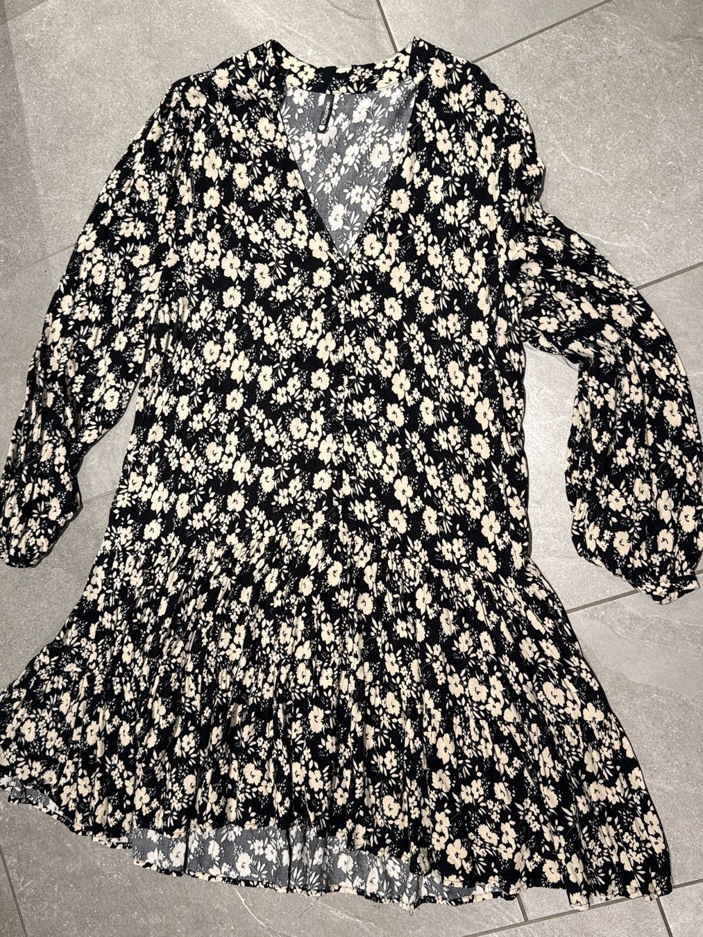 Kleider: Damen Kleid Gr. L – Gebraucht aus Amriswil von used2use 2