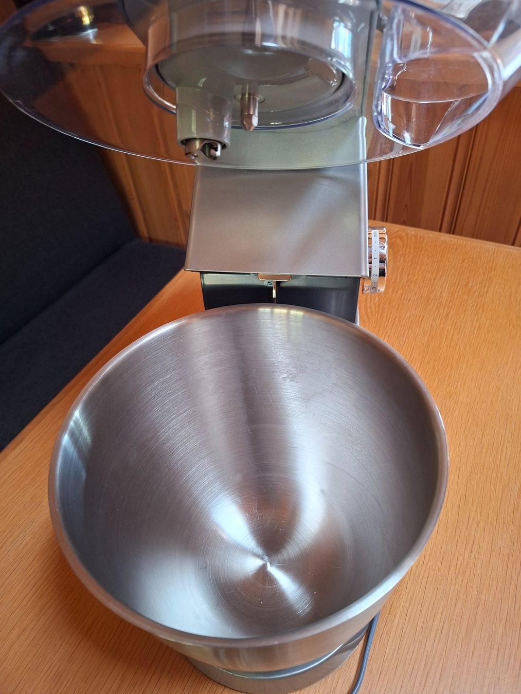 Kenwood Appareils de cuisine: Kenwood Chef XL – D'occasion à Schwanden-Brienz par Cbaeby 1