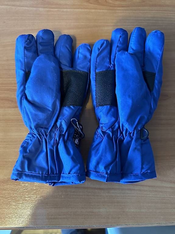 Kinderhandschuhe: Gants pour enfant 140-152 – Gebraucht aus Petit-Lancy von geo_q6f7 1