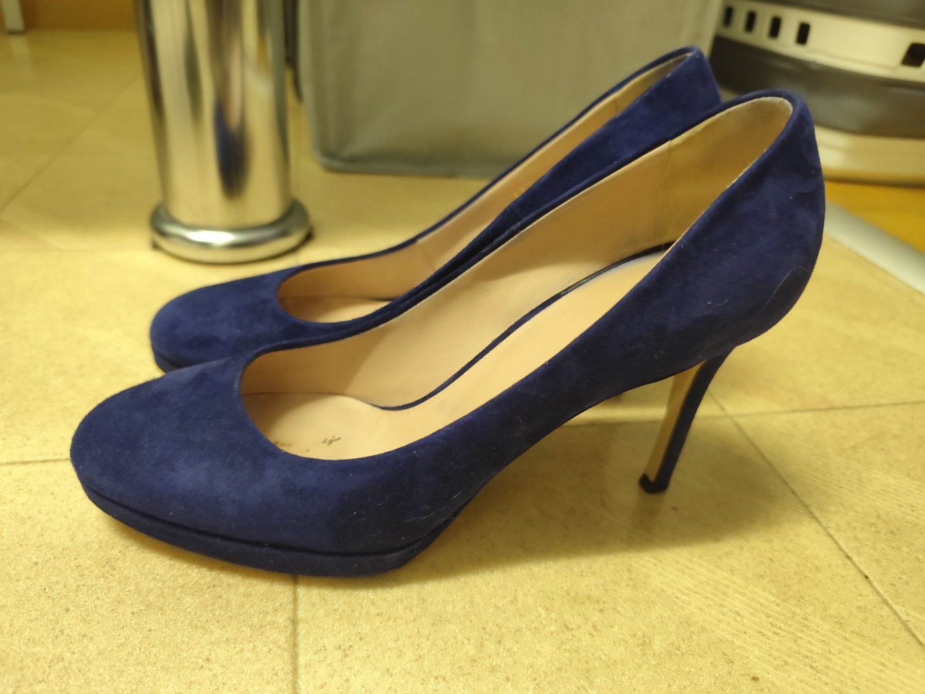 Scarpe da donna: UNÜTZER Slingpumps – Usato da Oetwil an der Limmat venduto da Fernando-bras