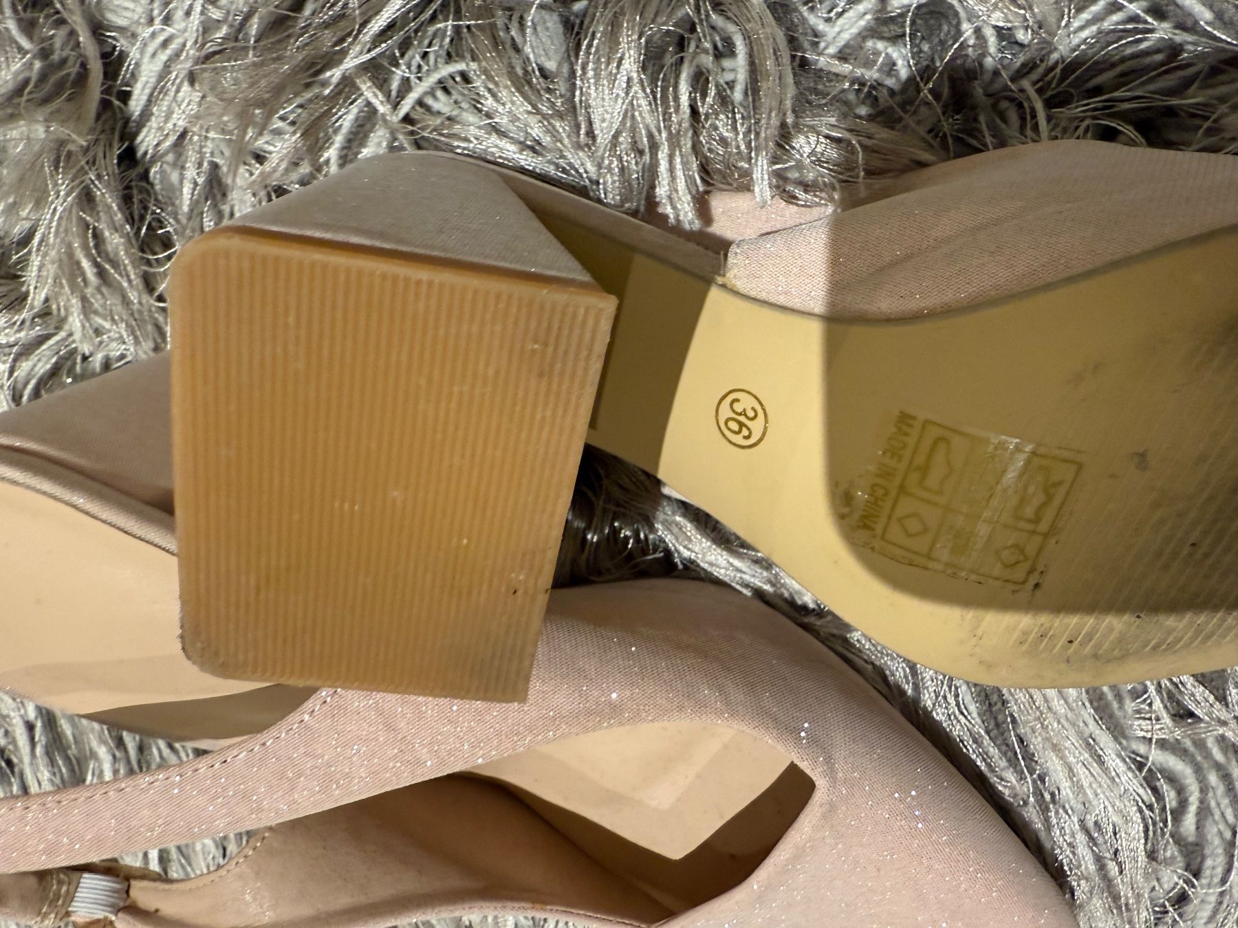 Scarpe da donna: Damenschuh Grösse 36 – Nuovo (secondo la descrizione) da Thal venduto da Manhut 1