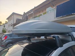 Coffre de toit 450L (ouverture côté passager)