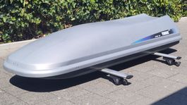 Dachbox Thule Alpine 700 mit Querträgern