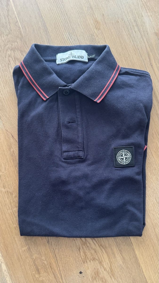 Stone Island Polo-Shirts: Stone Island Polohemd (M) – Gebraucht aus Gränichen von Buc-ees 1
