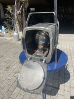 Engel-Fresnel-Scheinwerfer