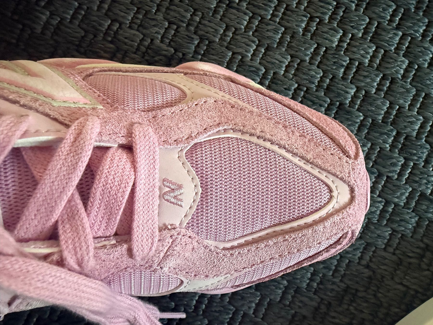 New Balance Scarpe da uomo: New Balance 9060 Pink Overdye 41,5 – Usato da Riehen venduto da JustynaMotyka 6