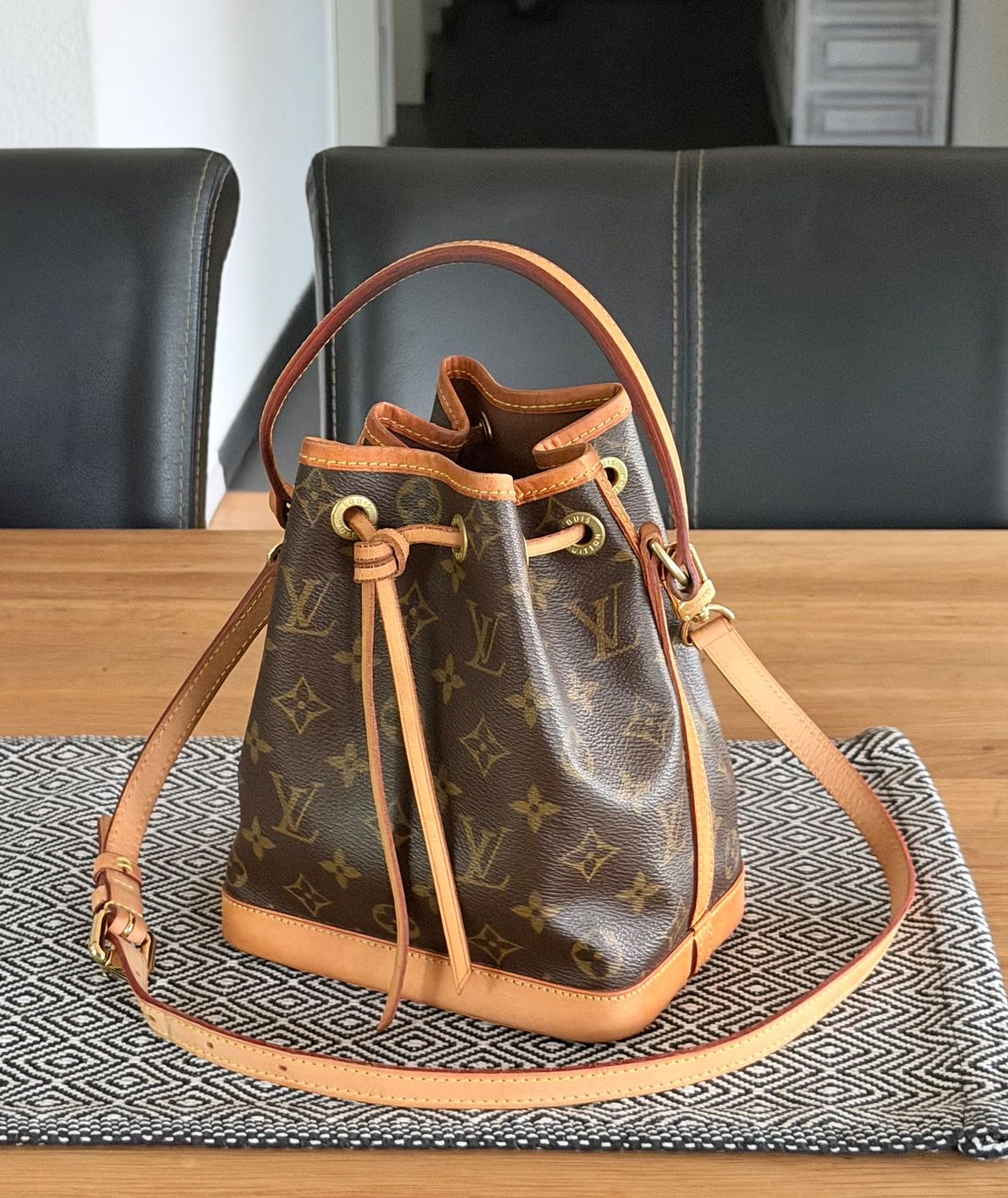 Louis Vuitton Taschen für Damen: Louis Vuitton Mini Noe – Gebraucht aus Reinach AG von BisMad3 4
