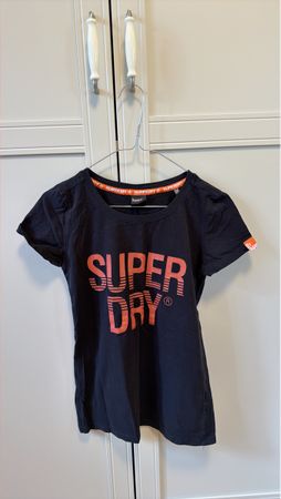 Superdry T-Shirt, dunkle Farbe, Grösse M, guter Zustand